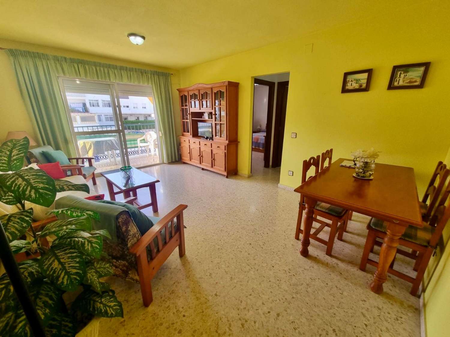 2 BEDROOM APARTMENT WITH TERRACE; POOL AND GARAGE - TORRE DEL MAR