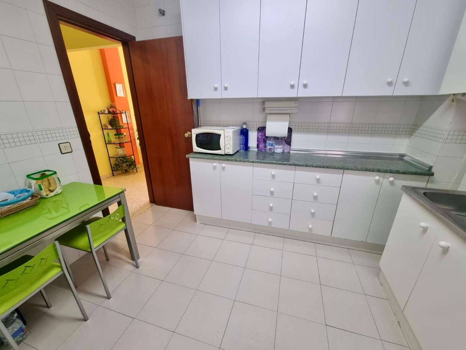 APARTAMENTO 2 DORMITORIOS CON TERRAZA; PISCINA Y GARAJE - TORRE DEL MAR