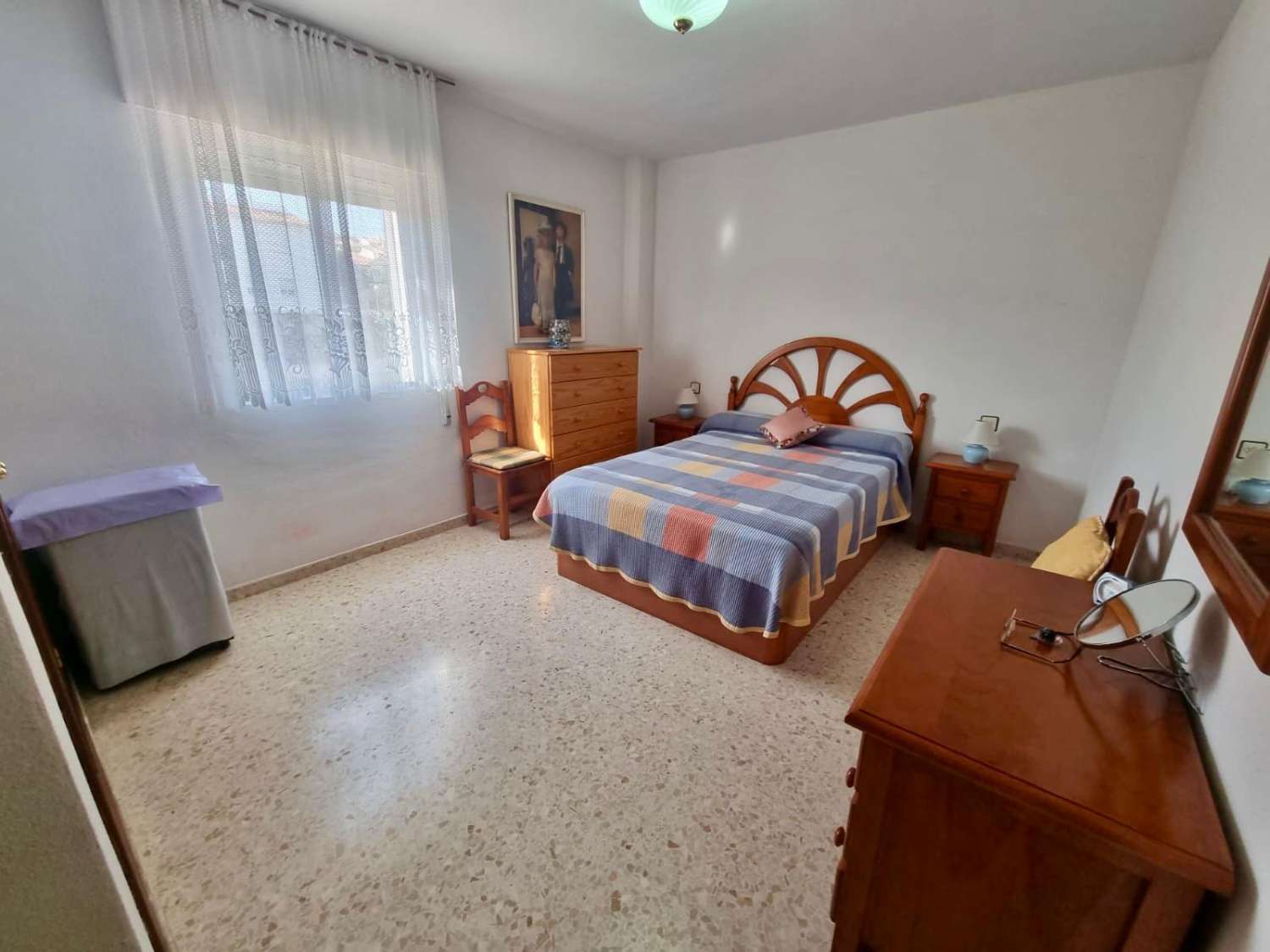 APARTAMENTO 2 DORMITORIOS CON TERRAZA; PISCINA Y GARAJE - TORRE DEL MAR