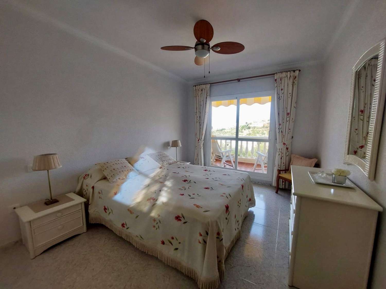 Fantastic flat for sale Torrox Park